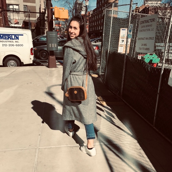 Meet your Posher, Julianna - Picture 1 of 1